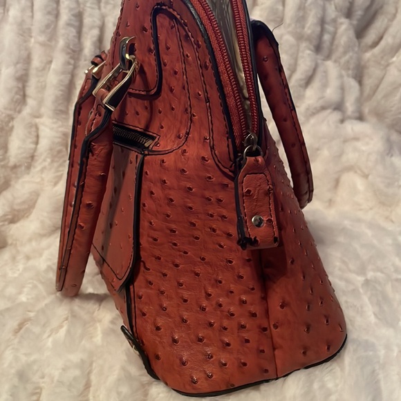 London Fog bag - Picture 7 of 7